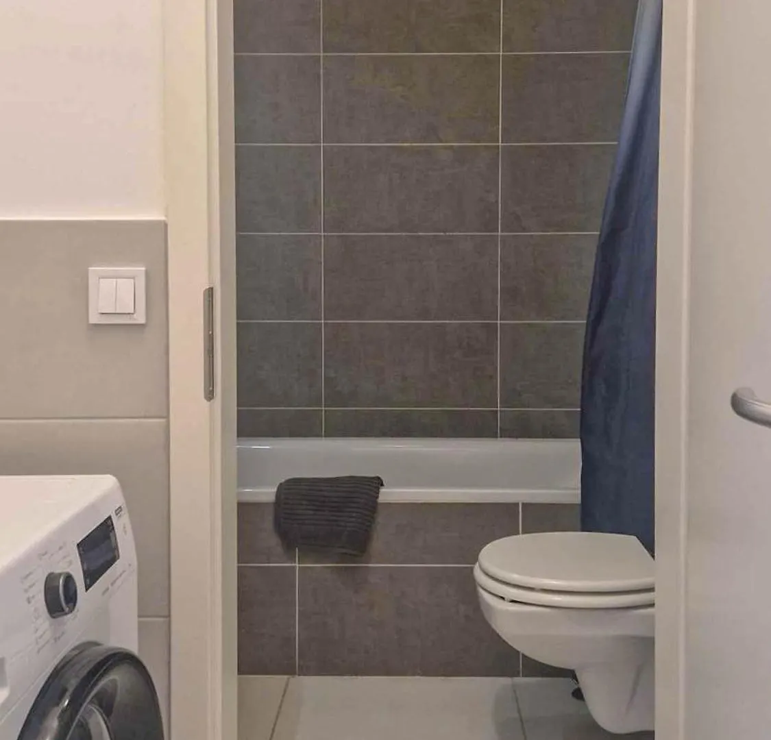 Dob36 Apartment With Free Private Parking And Balcony Budapest