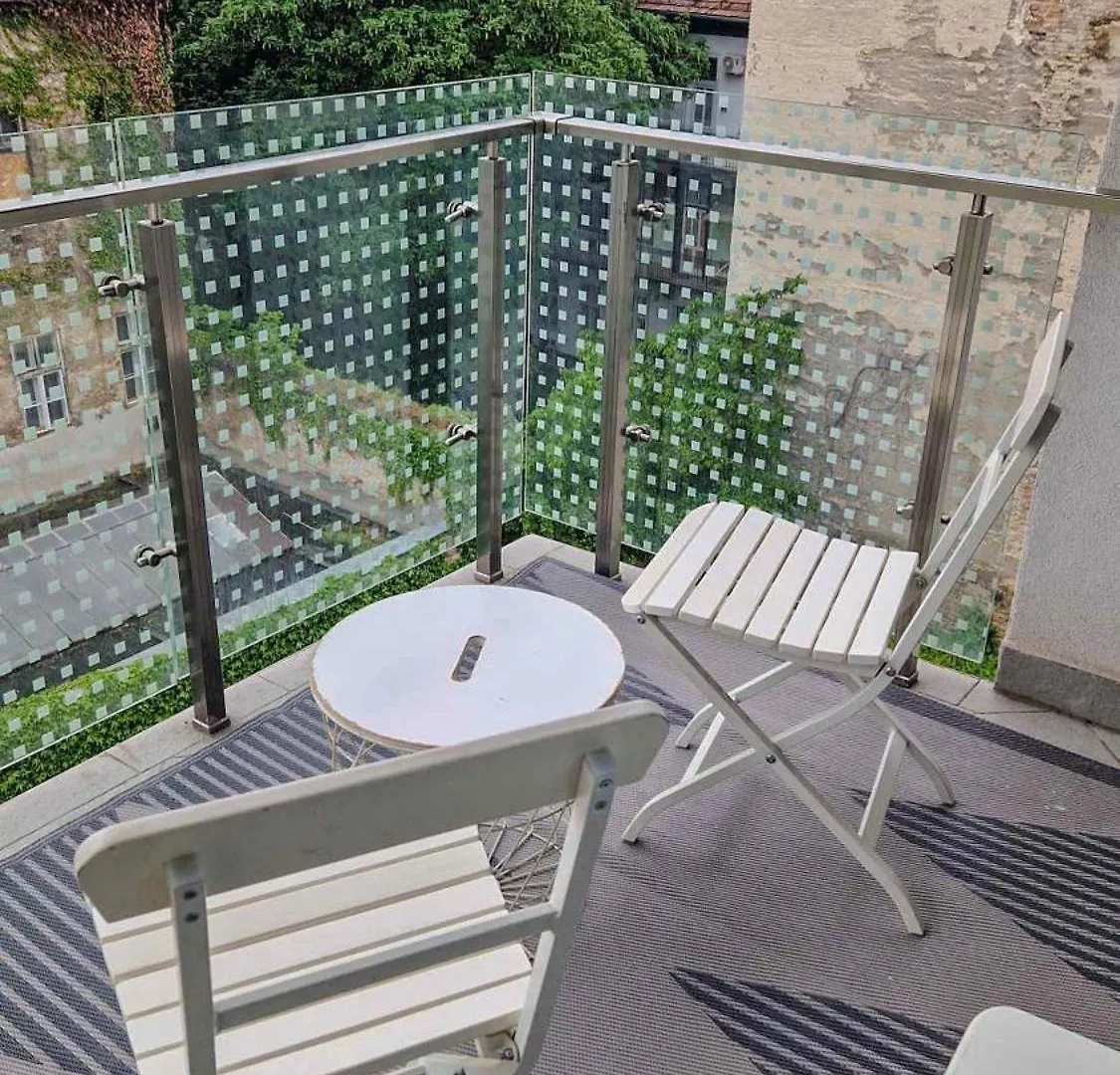 Dob36 Apartment With Free Private Parking And Balcony Budapest Hungary