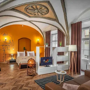 7 Tales Apartments By Adrez , Praga Czechy