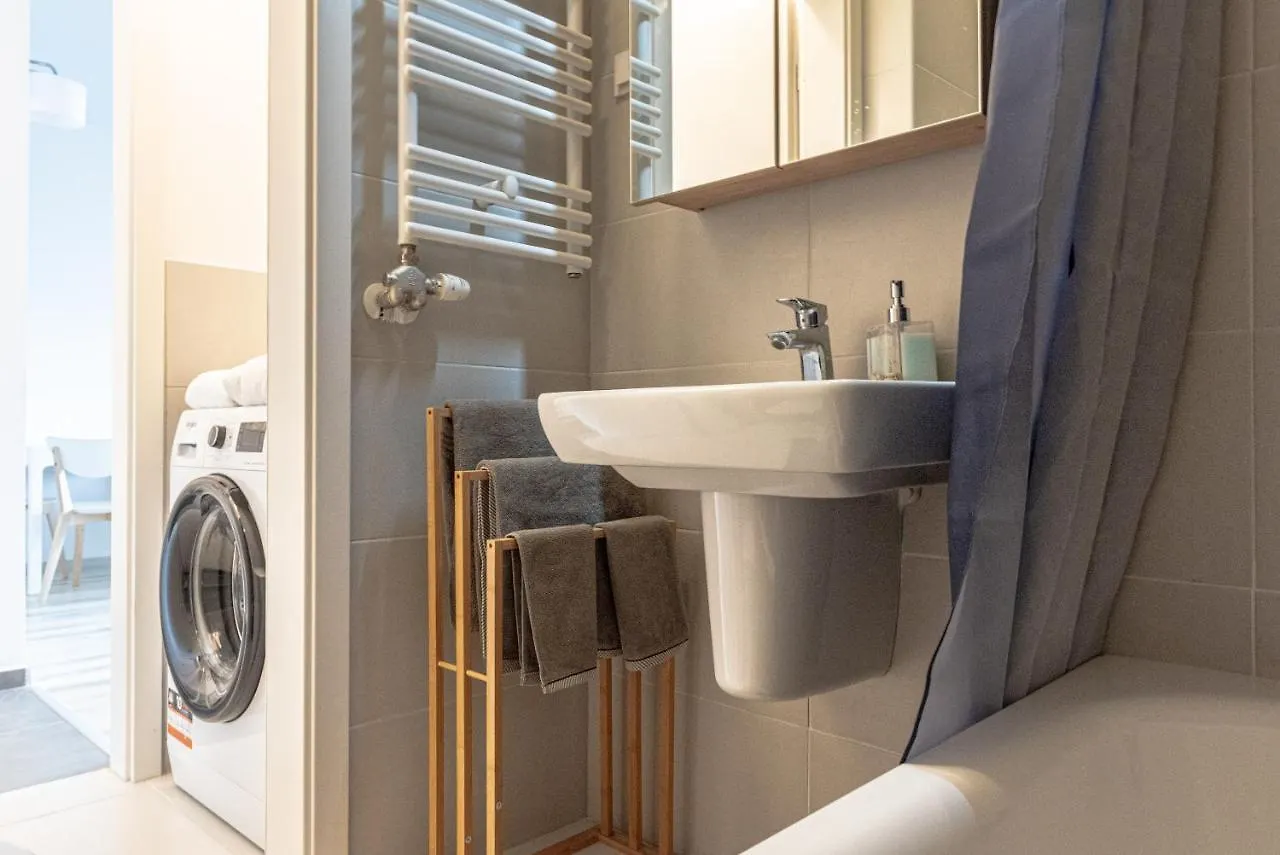 Dob36 Apartment With Free Private Parking And Balcony Budapeszt