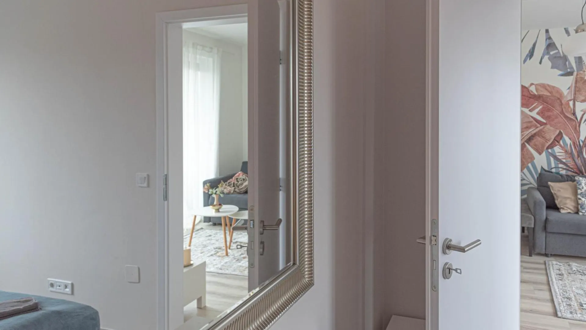 Dob36 Apartment With Free Private Parking And Balcony Budapest
